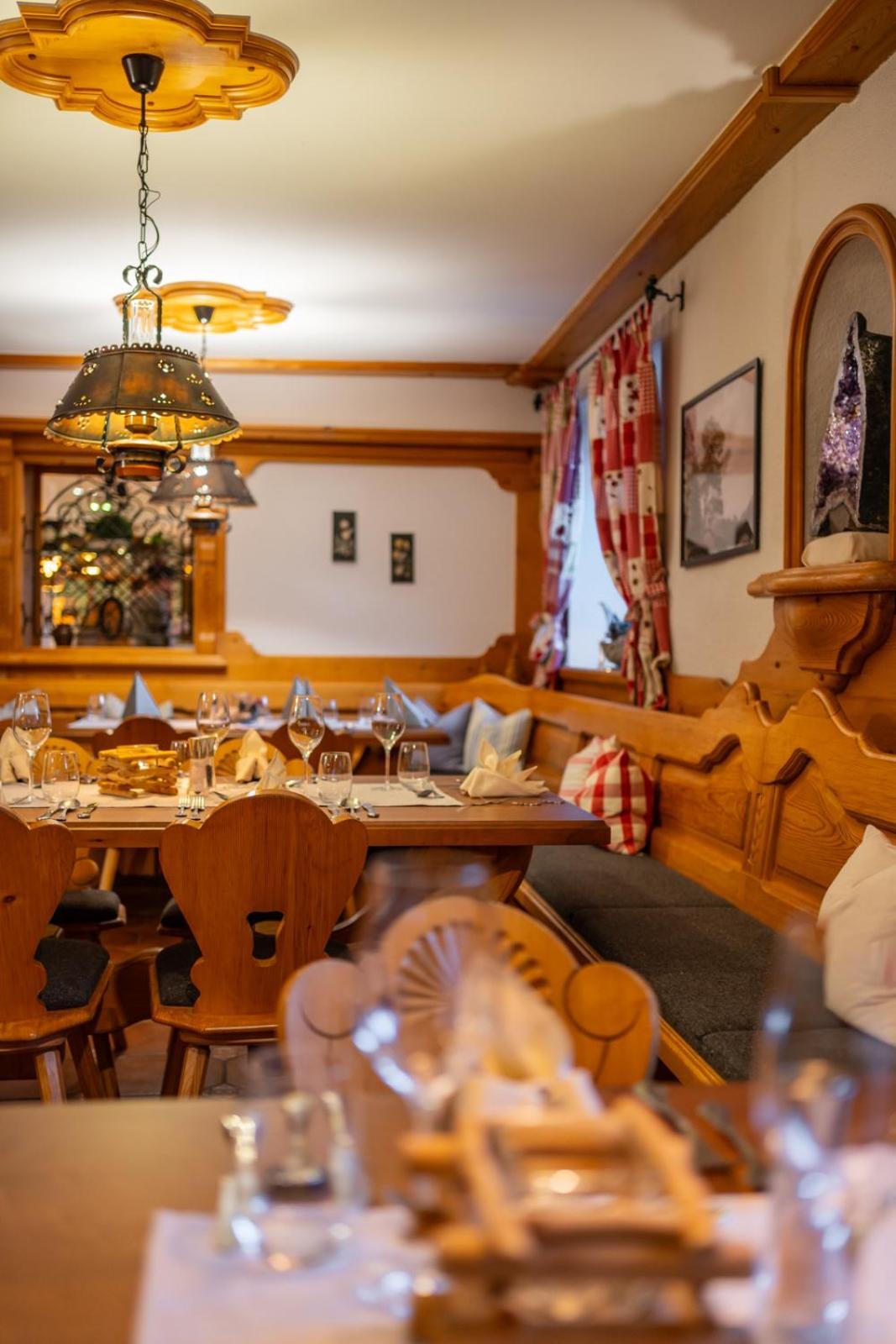 Wander- Und Wellnesshotel Kanzler Bad Mitterndorf Eksteriør billede